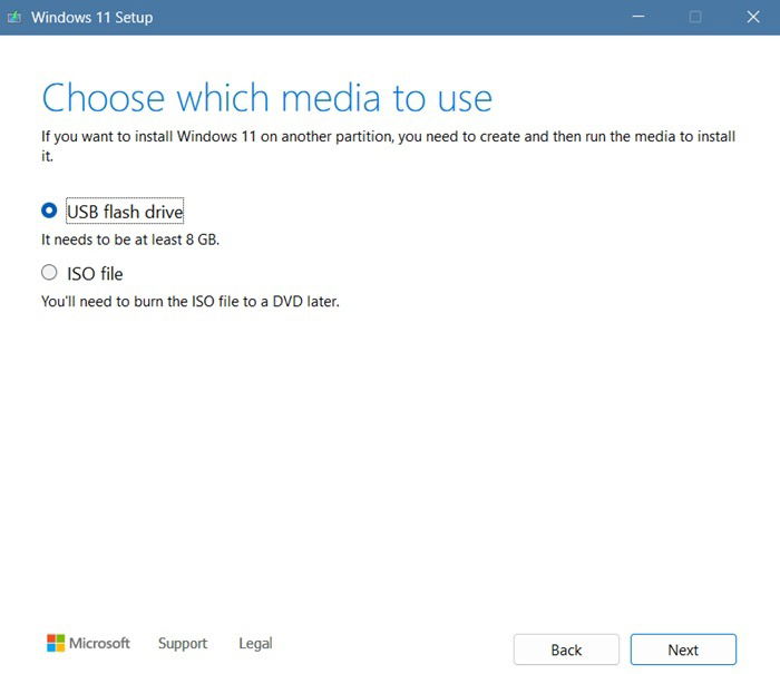 Choosing USB flash drive as a media of choice to create a new Windows 11 operating system.