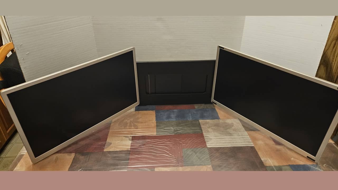 Cevaton S6 156 Laptop Triple Screen Extender with both screens.