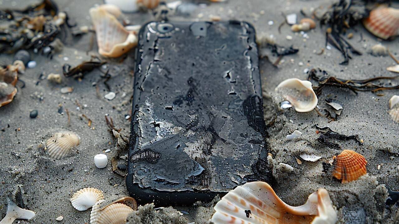 Check Water Damage Iphone Featured3