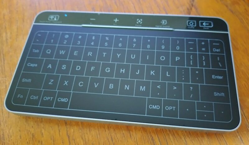Czur Starryhub Touchboard Showing Keyboard