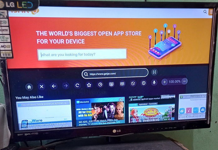 GetJar has a large collection of open apps in its app store.