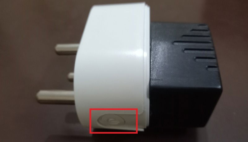 Reset button on a smart plug