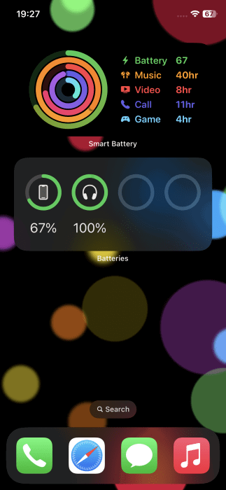 Battery stats and more visible on iPhone homescreen.