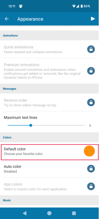 Changing Dynamic Island color in Dynamic Spot app.