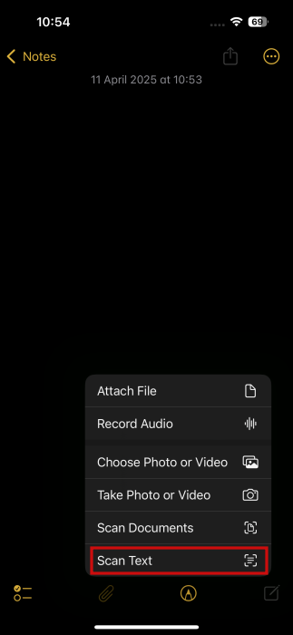 Selecting "Scan Text" option in Notes app on iPhone. 